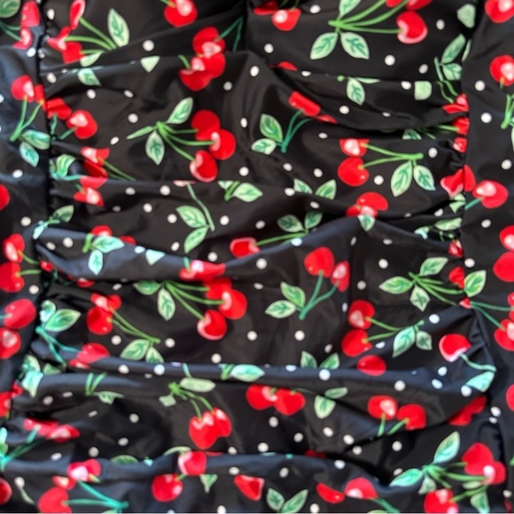 Ekouaer women's cherry one piece XL, nwt - Picture 3 of 4